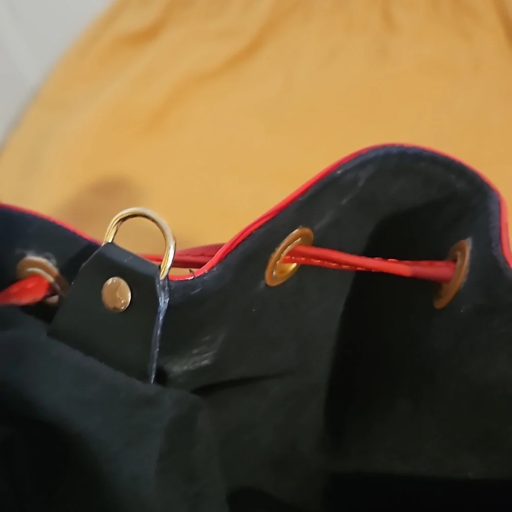 Vintage Louis Vuitton Noe GM in Red Epi Leather with wool dust bag - Picture 11 of 14